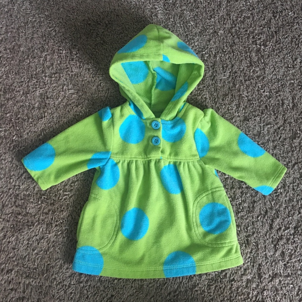 🌸 3/$12 hooded polka-dot fleece pullover size 3 mon
